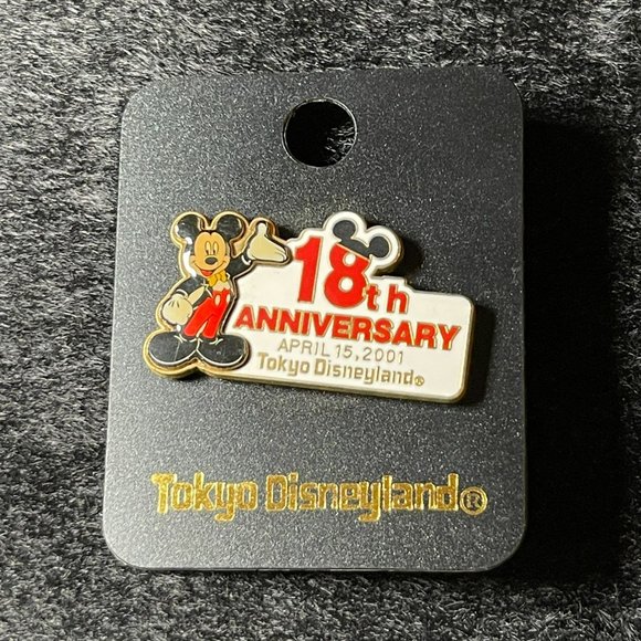 2001 Mickey Tokyo DisneyLand 18th Anniversary Pin - Picture 1 of 2